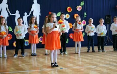 Święto Rodziny w Szkole Podstawowej w Niebieszczanach pełne uśmiechu i radości 39