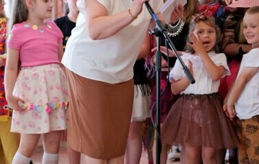 Koncert uczni&oacute;w Szkoły Podstawowej w Srogowie G&oacute;rnym z okazji Święta Rodziny 6