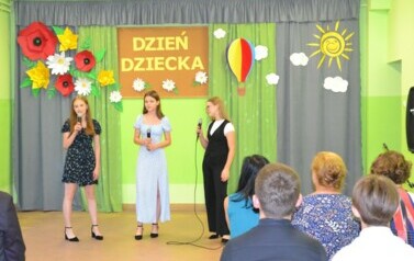 Dzień Dziecka w Szkole Podstawowej w Falej&oacute;wce 10