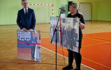Uroczyste pasowanie na ucznia w Szkole Podstawowej w Strachocinie &ndash; początek szkolnej przygody 3
