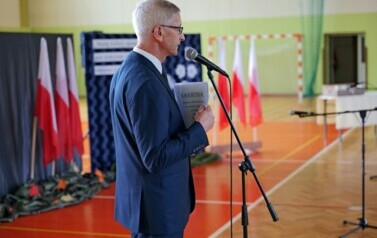 Uroczyste pasowanie na ucznia w Szkole Podstawowej w Strachocinie &ndash; początek szkolnej przygody 6