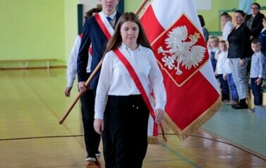 Uroczyste pasowanie na ucznia w Szkole Podstawowej w Strachocinie &ndash; początek szkolnej przygody 31