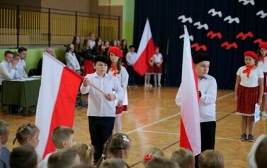 "Niepodległość jest w nas - świętujemy ją razem" w Szkole Podstawowej w Niebieszczanach 12