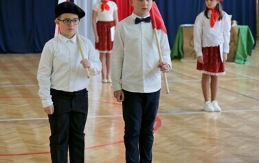 "Niepodległość jest w nas - świętujemy ją razem" w Szkole Podstawowej w Niebieszczanach 14