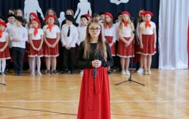 "Niepodległość jest w nas - świętujemy ją razem" w Szkole Podstawowej w Niebieszczanach 27