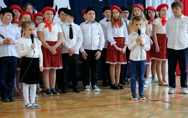 "Niepodległość jest w nas - świętujemy ją razem" w Szkole Podstawowej w Niebieszczanach 29