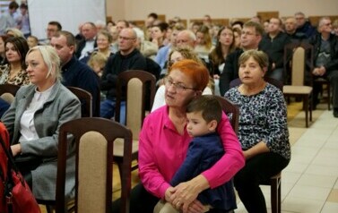 Obchody Święta Niepodległości w Pisarowcach - Szkoła Podstawowa pamięta! 15