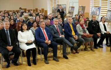 Obchody Święta Niepodległości w Pisarowcach - Szkoła Podstawowa pamięta! 39