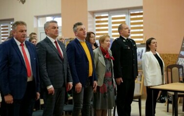 Obchody Święta Niepodległości w Pisarowcach - Szkoła Podstawowa pamięta! 41