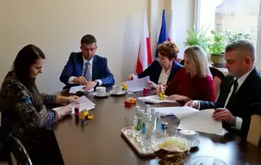Podpisano porozumienie międzygminne w sprawie organizacji transportu publicznego 6
