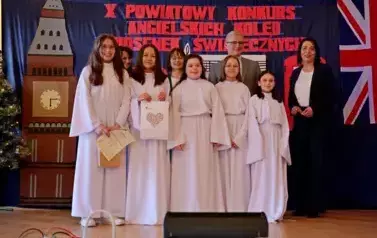 Znamy laureat&oacute;w X Powiatowego Konkursu Angielskich Kolęd i&nbsp;Piosenek Świątecznych w Kostarowcach! 16