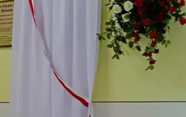 "Każdy koniec jest nowym początkiem" - uroczyste pożegnanie Andrzej Cecuły dyrektora Szkoły Podstawowej w Strachocinie z okazji przejścia na emeryturę 6