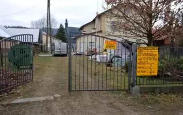 Ruszył remont pomieszczenia na wypożyczalnię rower&oacute;w i gokart&oacute;w w ramach projektu "RoweLOVE" 1