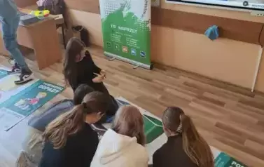 Prelekcja dla uczni&oacute;w Szkoły Podstawowej w Niebieszczanach pt. &quot;Jak prawidłowo segregować odpady&quot; 10