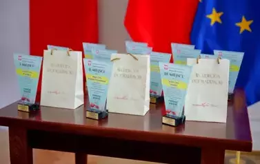 Uroczysta gala wręczenia nagr&oacute;d w Podkarpackim Urzędzie Wojew&oacute;dzkim w Rzeszowie. Sukces sołectw Liszna i Markowce! 32