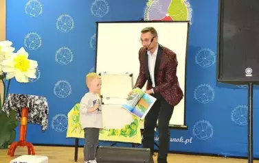 Gminne obchody Międzynarodowego Dnia Bibliotekarza i Bibliotek 2025 w WDK Pisarowce 7