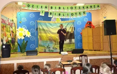 Gminne obchody Międzynarodowego Dnia Bibliotekarza i Bibliotek 2025 w WDK Pisarowce 19