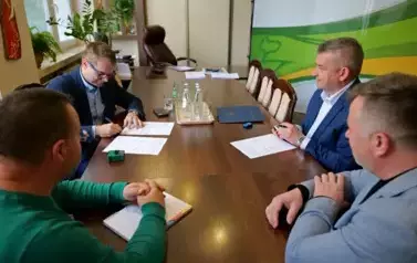 Milowy krok w rozwoju turystyki w Gminie Sanok! Rusza opracowanie dokumentacji projektowej ścieżki pieszo-rowerowej Sanok-Dobra 3