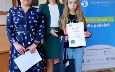 Rozstrzygnięcie międzyszkolnego konkursu pn. &bdquo;Spalin mniej żyć lżej&rdquo; 16