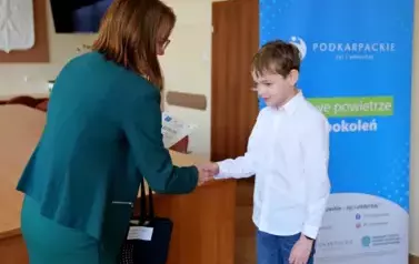 Rozstrzygnięcie międzyszkolnego konkursu pn. &bdquo;Spalin mniej żyć lżej&rdquo; 19