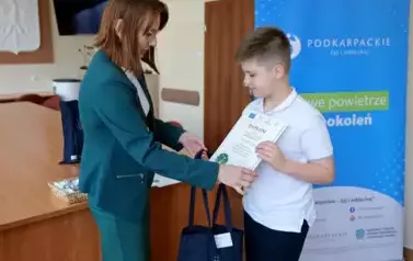 Rozstrzygnięcie międzyszkolnego konkursu pn. &bdquo;Spalin mniej żyć lżej&rdquo; 21