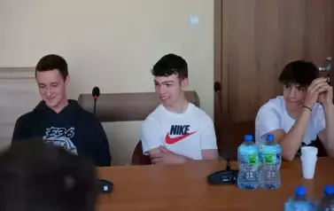 &Oacute;smoklasiści z wizytą w Urzędzie Gminy w ramach &bdquo;Chwili z Samorządem&rdquo; 6