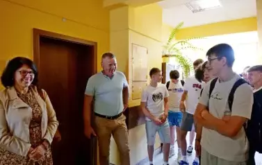 &Oacute;smoklasiści z wizytą w Urzędzie Gminy w ramach &bdquo;Chwili z Samorządem&rdquo; 12