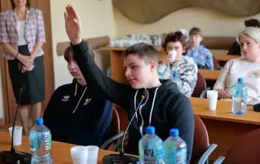 &Oacute;smoklasiści z wizytą w Urzędzie Gminy w ramach &bdquo;Chwili z Samorządem&rdquo; 19