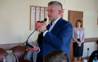 &Oacute;smoklasiści z wizytą w Urzędzie Gminy w ramach &bdquo;Chwili z Samorządem&rdquo; 20