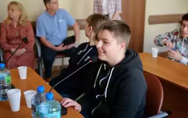 &Oacute;smoklasiści z wizytą w Urzędzie Gminy w ramach &bdquo;Chwili z Samorządem&rdquo; 21