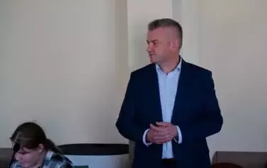 &Oacute;smoklasiści z wizytą w Urzędzie Gminy w ramach &bdquo;Chwili z Samorządem&rdquo; 27