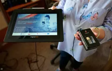 &Oacute;smoklasiści z wizytą w Urzędzie Gminy w ramach &bdquo;Chwili z Samorządem&rdquo; 37
