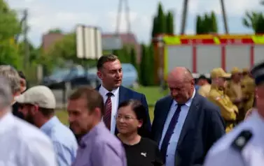 Doniosła uroczystość poświęcenia i przekazania nowego wozu strażackiego dla OSP Niebieszczany 19