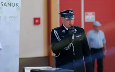 Doniosła uroczystość poświęcenia i przekazania nowego wozu strażackiego dla OSP Niebieszczany 22