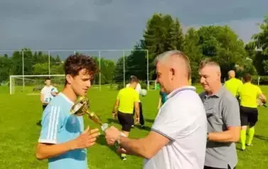 Niebieszczany obroniły Puchar W&oacute;jta Gminy Sanok Drużyn Młodzieżowych! &nbsp; 22