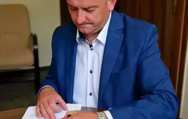 Podpisanie umowy na poprawę efektywności energetycznej budynku Ośrodka Zdrowia i OSP w Pisarowcach 3