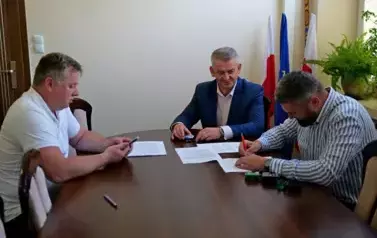 Kolejna umowa na termomodernizację budynku użyteczności publicznej w Gminie Sanok podpisana! 3