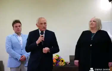 15 lat z Patronem oraz pasowanie na ucznia &ndash; wyjątkowa uroczystość w Szkole Podstawowej im. Ignacego Łukasiewicza w Pakosz&oacute;wce 15