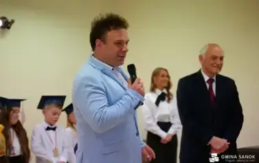 15 lat z Patronem oraz pasowanie na ucznia &ndash; wyjątkowa uroczystość w Szkole Podstawowej im. Ignacego Łukasiewicza w Pakosz&oacute;wce 19