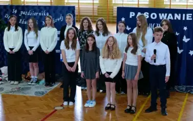 Pasowanie na ucznia i Dzień Edukacji Narodowej w Szkole Podstawowej w Strachocinie 34