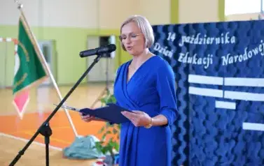Pasowanie na ucznia i Dzień Edukacji Narodowej w Szkole Podstawowej w Strachocinie 49