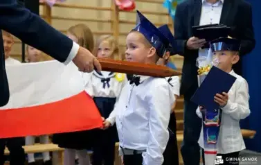 Pasowanie na ucznia i obchody Dnia Edukacji Narodowej w Prusieku 33
