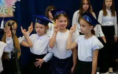 Pasowanie na ucznia i obchody Dnia Edukacji Narodowej w Prusieku 39