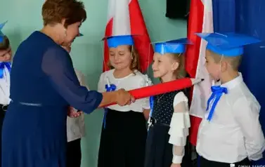 Pasowanie na ucznia w Szkole Podstawowej w Trepczy 19