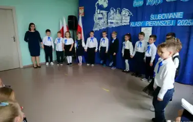 Pasowanie na ucznia w Szkole Podstawowej w Trepczy 43