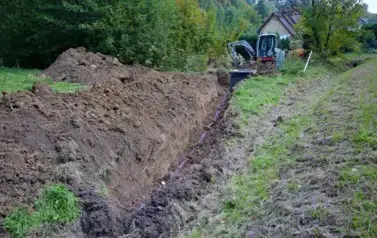 	Trwa budowa kanalizacji sanitarnej w Niebieszczanach &ndash; inwestycja już na p&oacute;łmetku! 4