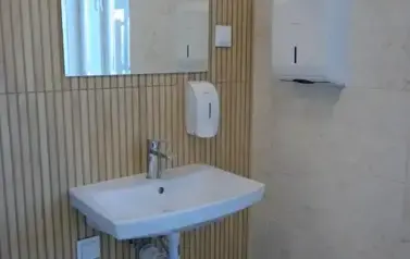 Zakończono remont Wiejskiego Domu Kultury w Strachocinie 11