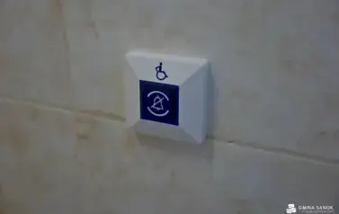 Zakończono remont Wiejskiego Domu Kultury w Strachocinie 16