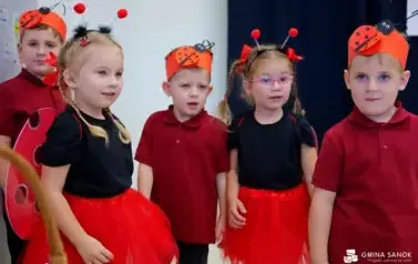 Pasowanie na przedszkolaka w nowym Publicznym Przedszkolu w Niebieszczanach  24