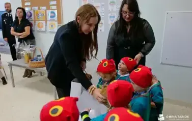 Pasowanie na przedszkolaka w nowym Publicznym Przedszkolu w Niebieszczanach  33